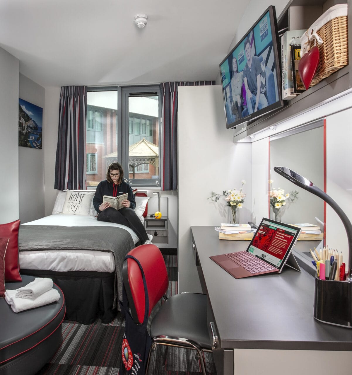 Study Inn Lemyngton Street - Platinum En-suite Serviced Apartment