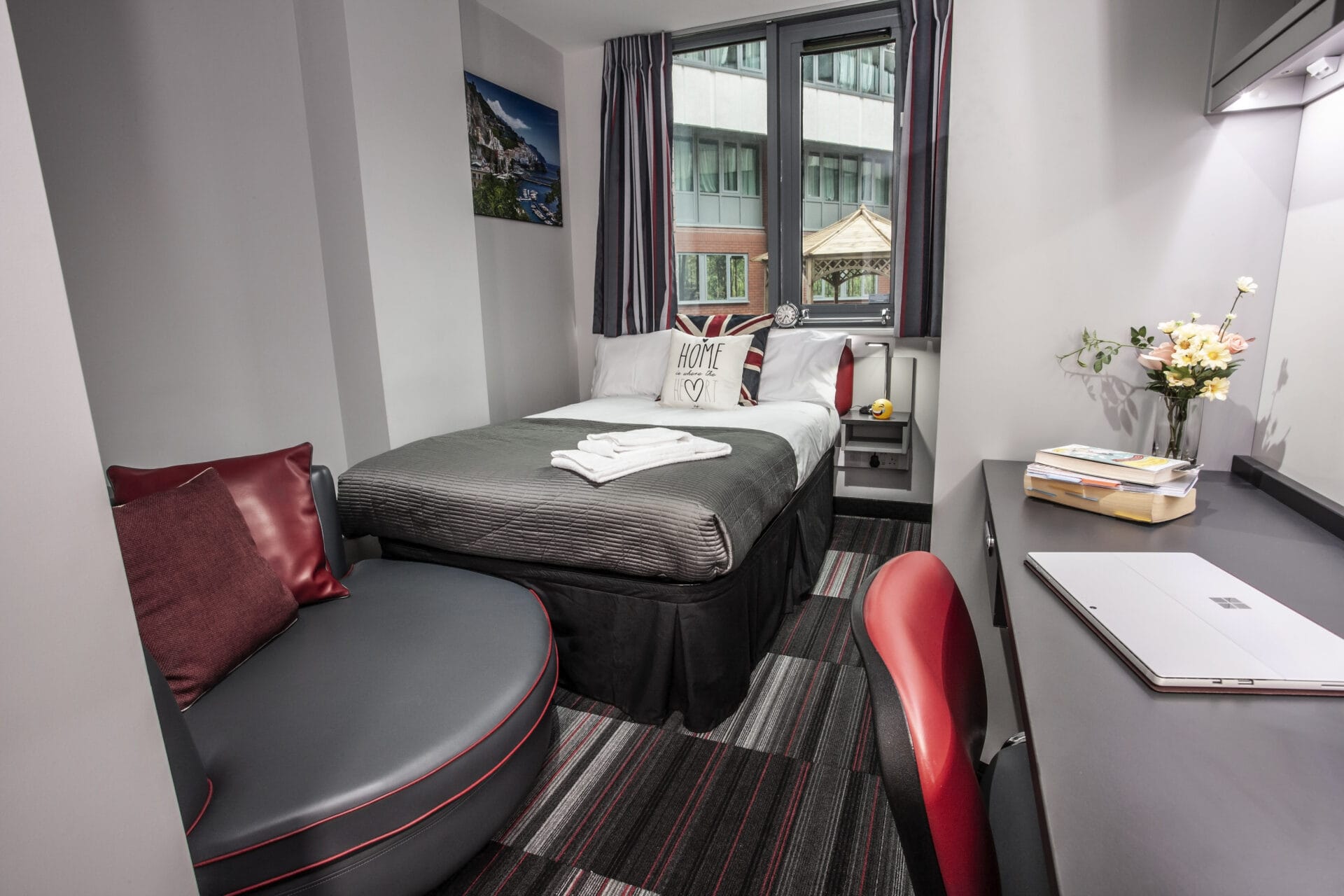 Study Inn Lemyngton Street - Platinum Studio
